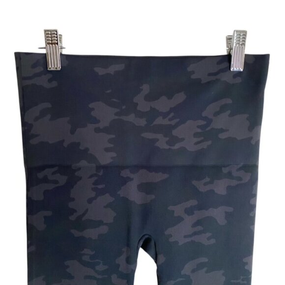 Spanx Ecocare Seamless Grey Camo Leggings Large - Picture 5 of 6